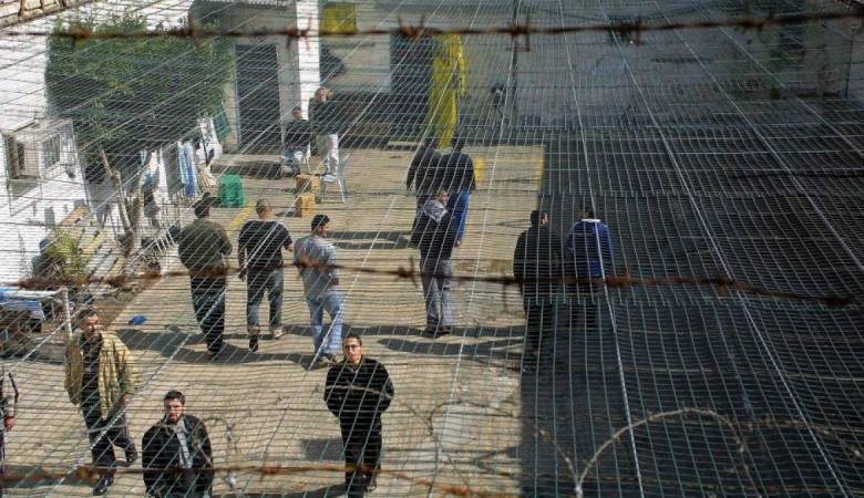 Une nouvelle loi sioniste ('israélien') d'exécution contre le prisonnier palestinien... Le racisme sous sa forme la plus laide Une nouvelle loi sioniste ('israélien') d'exécution contre le prisonnier palestinien... Le racisme sous sa forme la plus laide