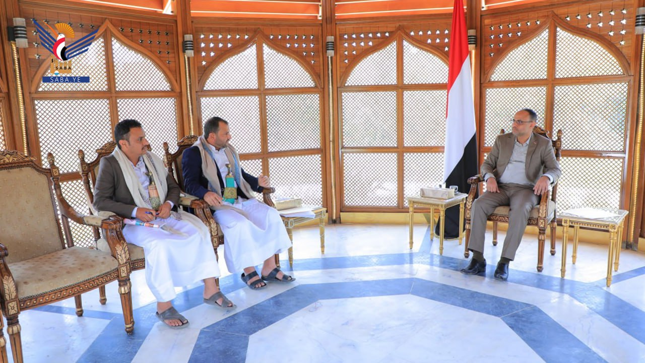 El presidente Al-Mashat asegura la necesidad de cuidar a los discapacitados y heridos