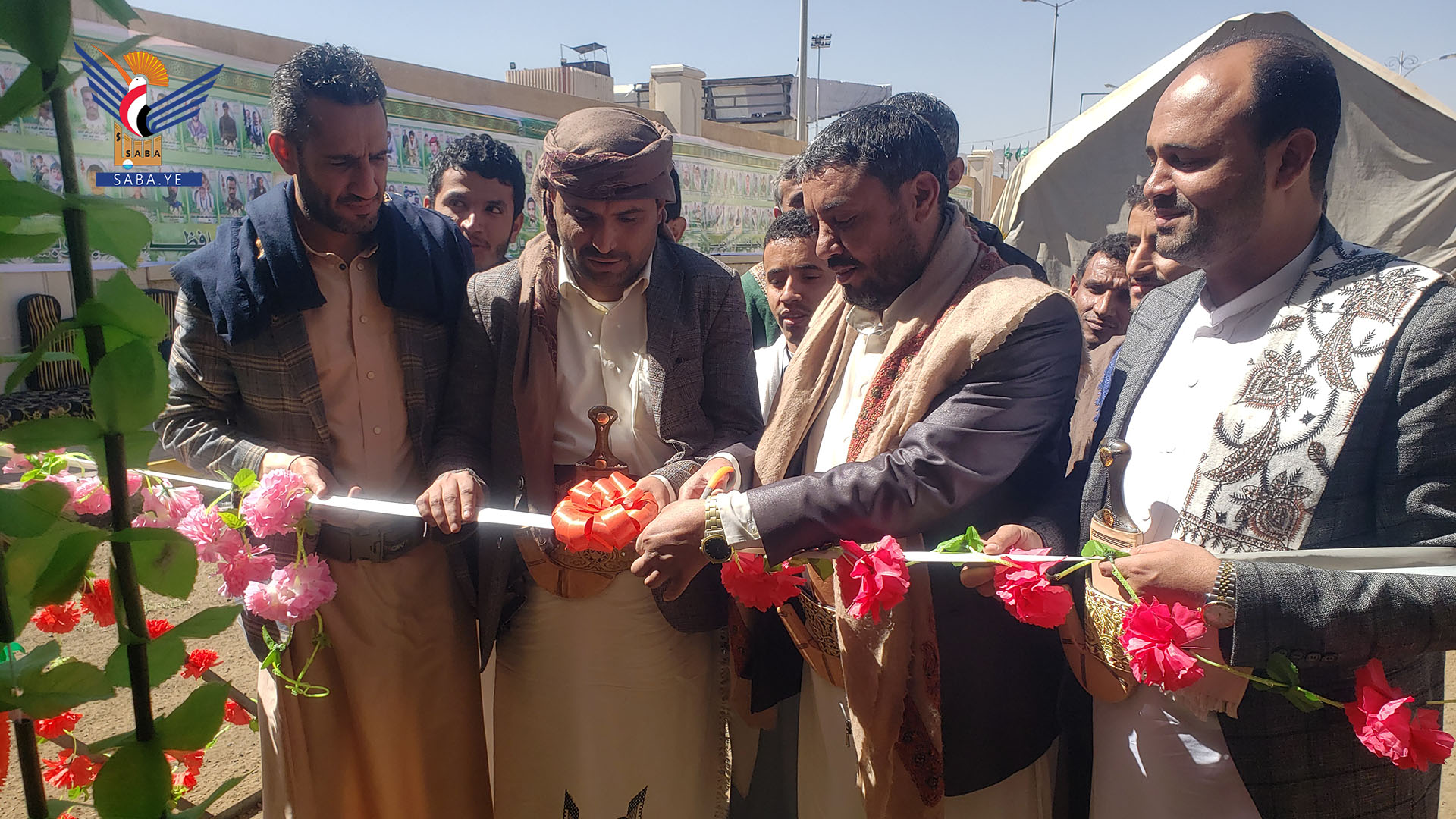 Al-Hamran und Al-Junaidi eröffnen die Fotoausstellung von Märtyrern aus den südlichen Provinzen