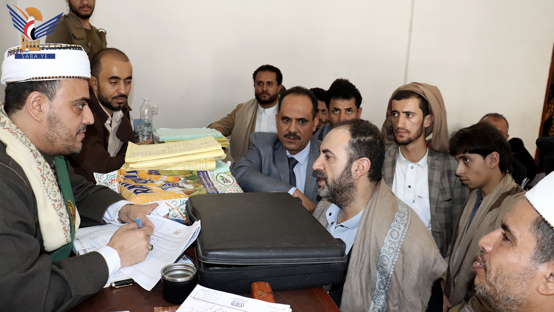 Judge Al-Mahqri inspects work in West Sana'a courts Judge Al-Mahqri inspects work in West Sana'a courts