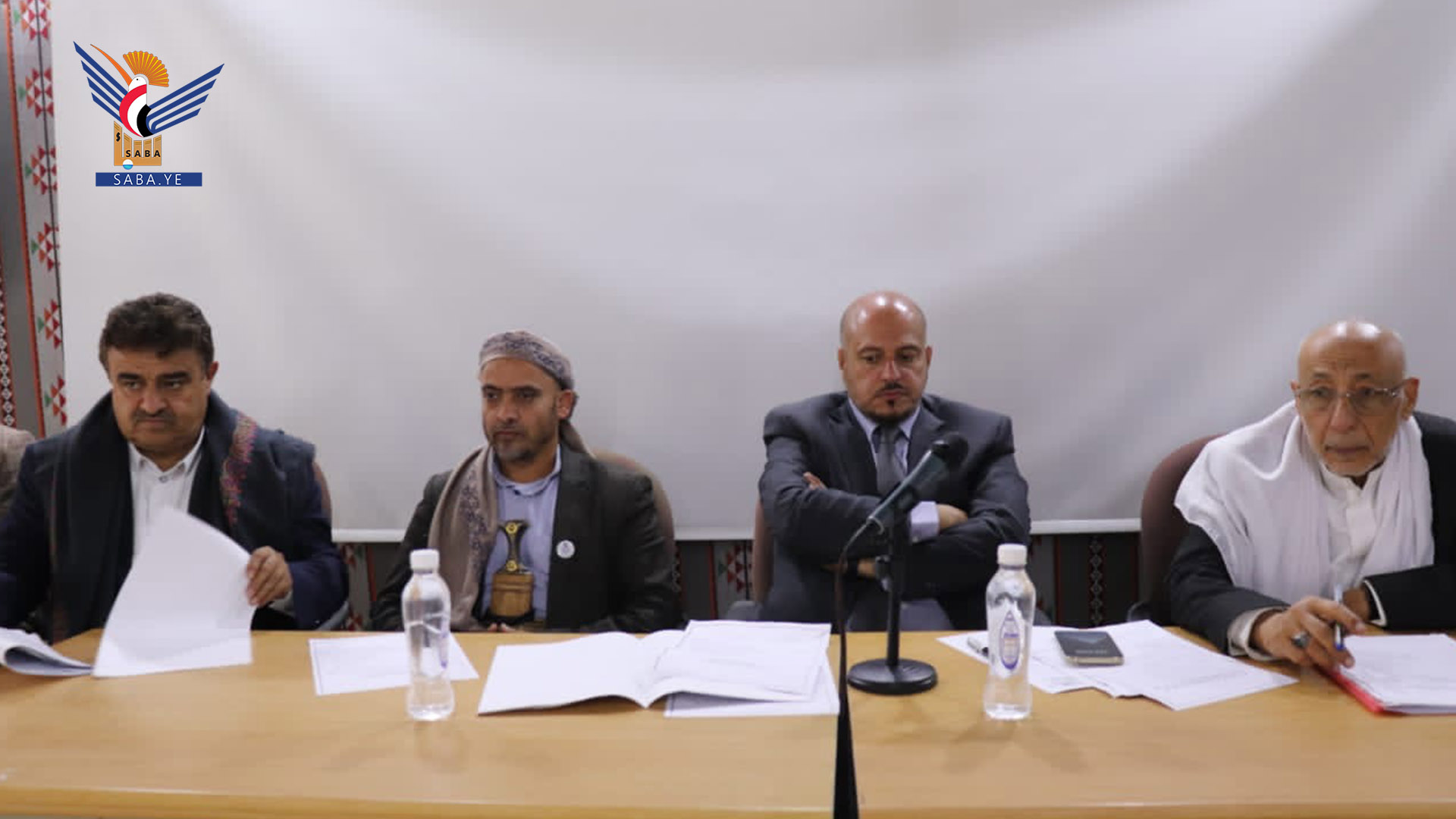مناقشة خطط الجهات الخدمية بأمانة العاصمة خلال رمضان مناقشة خطط الجهات الخدمية بأمانة العاصمة خلال رمضان