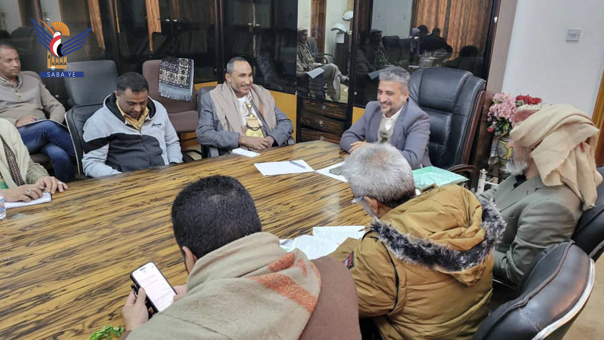 Deputy PM, Hodeida governor discuss developmental, administrative priorities for province