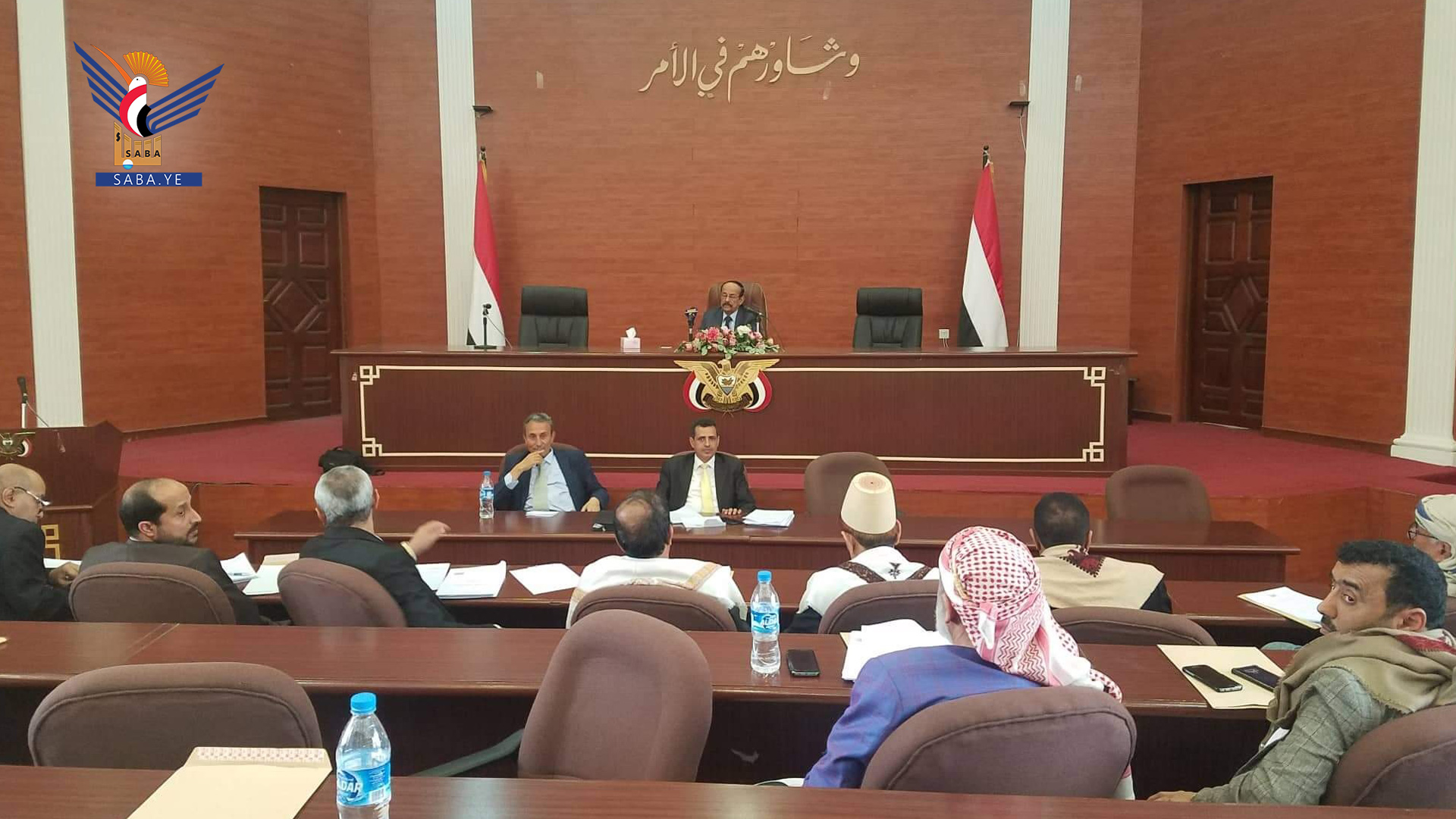 مجلس الشورى يدين استمرار خروقات العدوان ويناقش تقرير اللجنة الاقتصادية مجلس الشورى يدين استمرار خروقات العدوان ويناقش تقرير اللجنة الاقتصادية