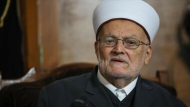 Un prédicateur d'Al-Aqsa appelle à un don islamique pour sauver la mosquée bénie