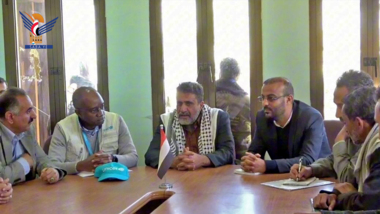 Discussing UNICEF’s interventions in water & sanitation projects in Bayda 
