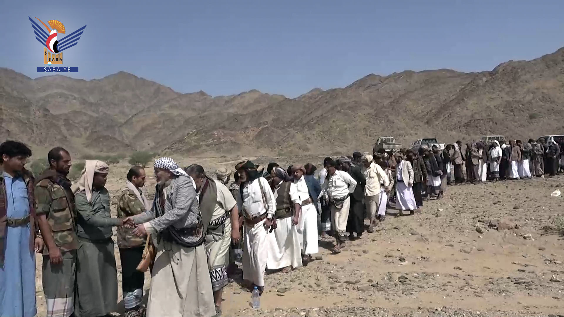 مأرب.. عدد من مشايخ ووجهاء شبوة يزورون المرابطين في الجبهة الجنوبية مأرب.. عدد من مشايخ ووجهاء شبوة يزورون المرابطين في الجبهة الجنوبية