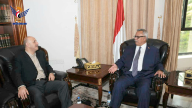 Der Premierminister trifft den Präsidenten der Universität Sana'a