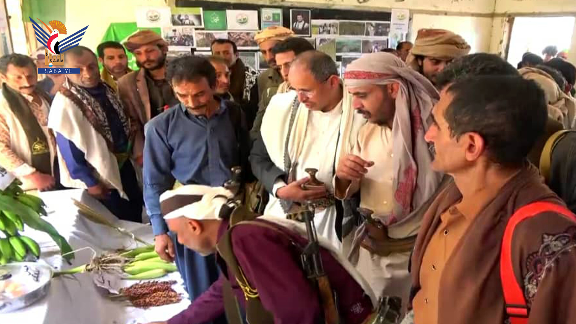 Al-Shami et Al-Habari inaugurent une exposition de produits agricoles à Al-Jafariya, Rayma