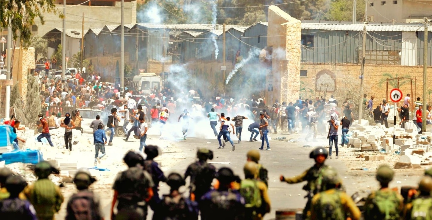 الهلال الأحمر الفلسطيني: إصابة 131 مواطناً في مواجهات مع قوات الاحتلال بالضفة