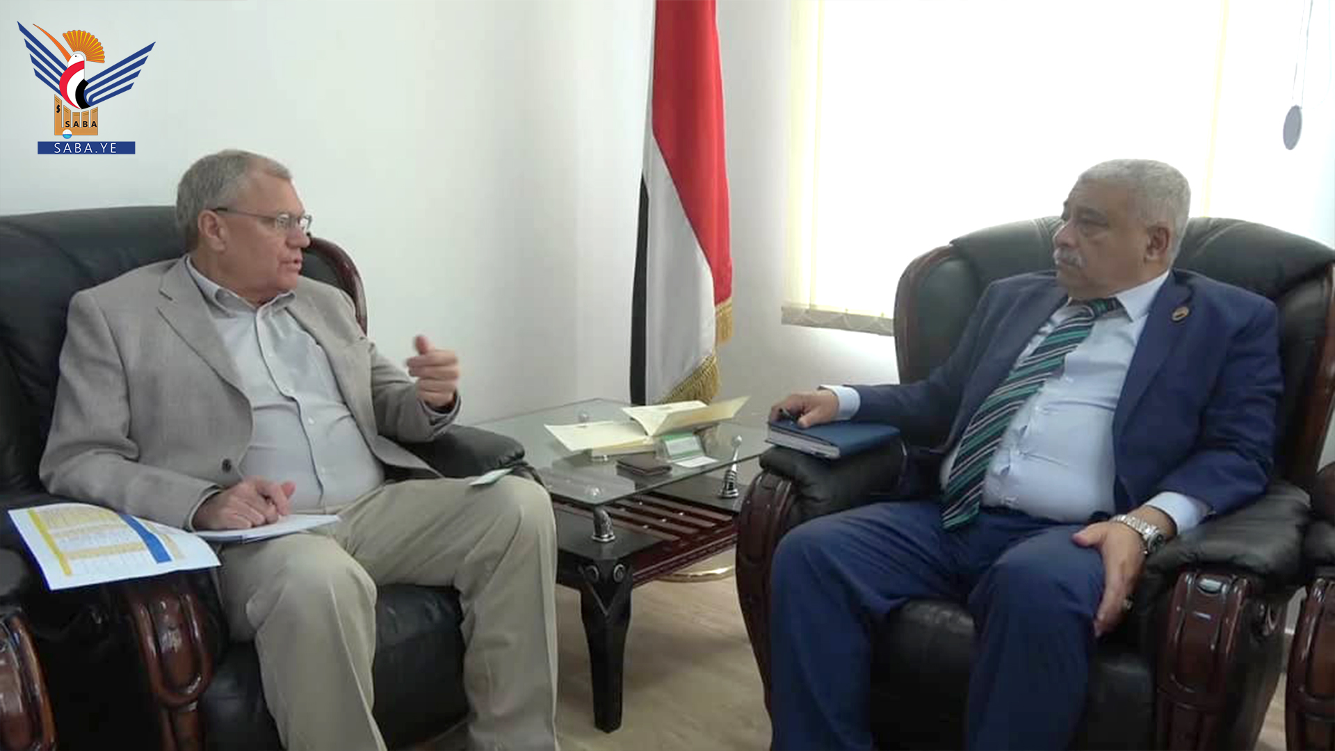 وزير الزراعة يلتقي نائب رئيس المنظمة الدولية للهجرة وزير الزراعة يلتقي نائب رئيس المنظمة الدولية للهجرة