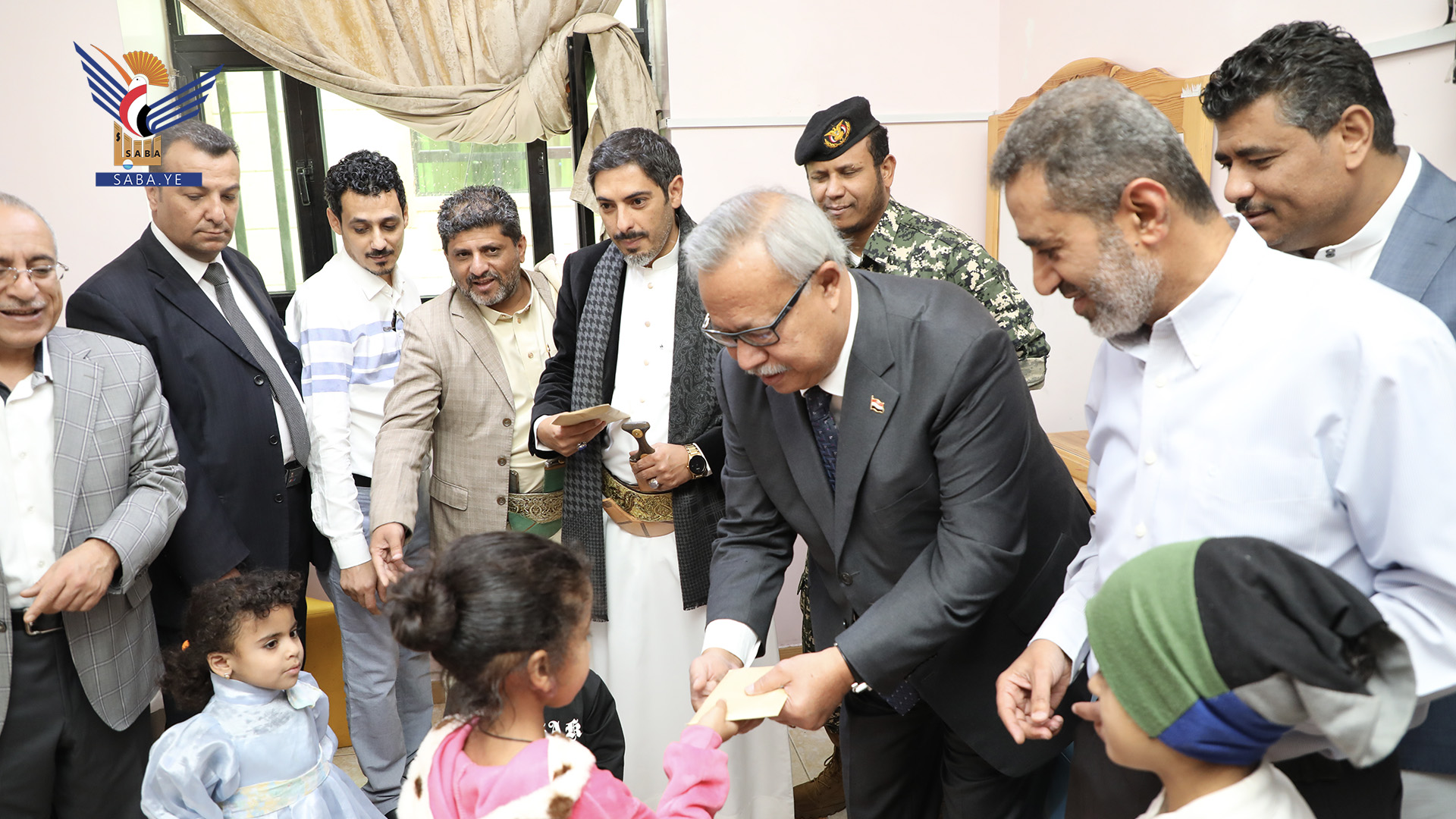 El Dr. Bin Habtoor visita el Hospital Oncológico Al Amal El Dr. Bin Habtoor visita el Hospital Oncológico Al Amal