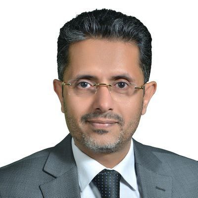 أمين عام رئاسة الجمهورية يعزي الرئيس المشاط في استشهاد شقيقه أمين عام رئاسة الجمهورية يعزي الرئيس المشاط في استشهاد شقيقه
