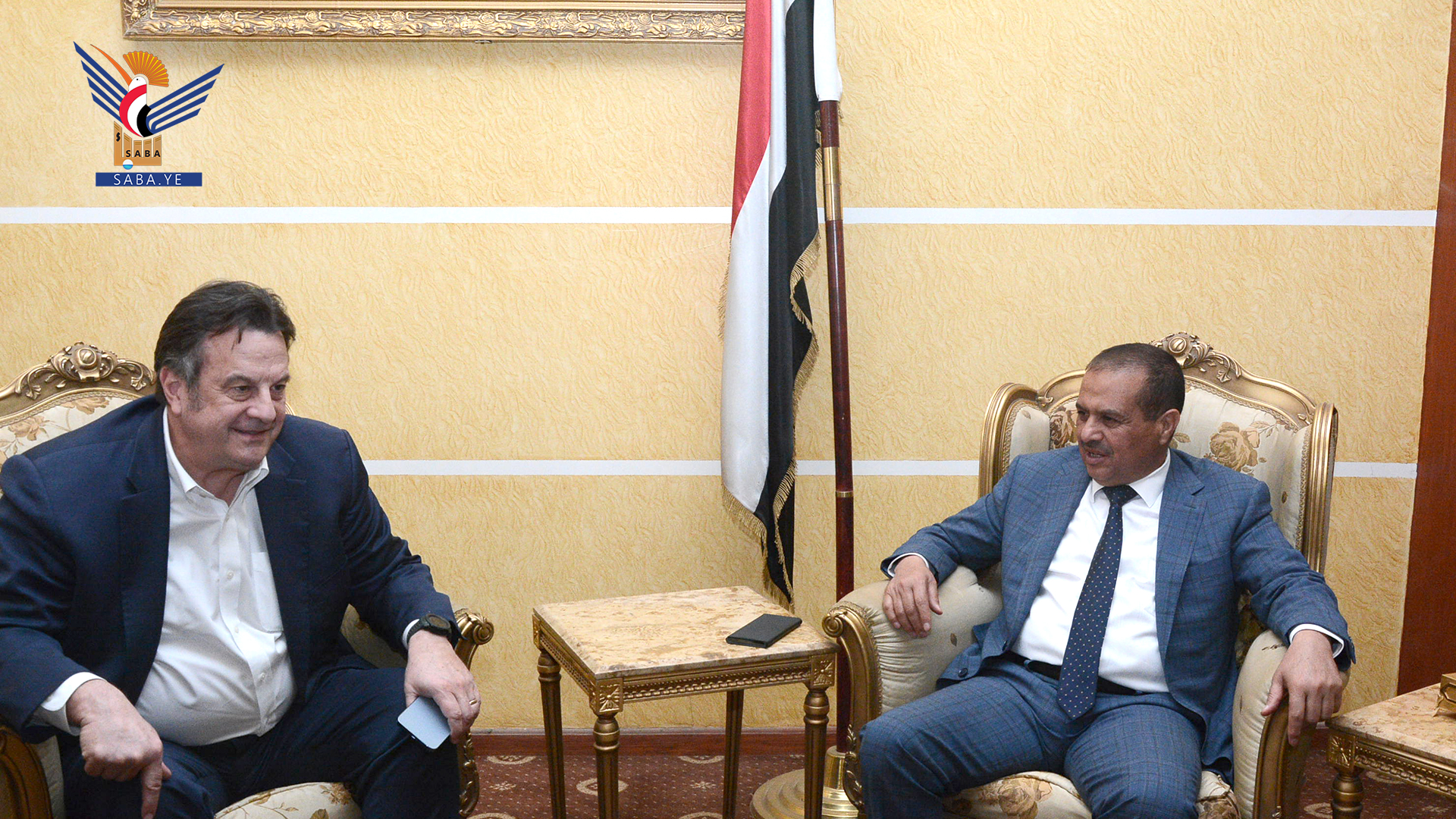 وزير النقل يلتقي منسق الأمم المتحدة للشؤون الإنسانية وزير النقل يلتقي منسق الأمم المتحدة للشؤون الإنسانية