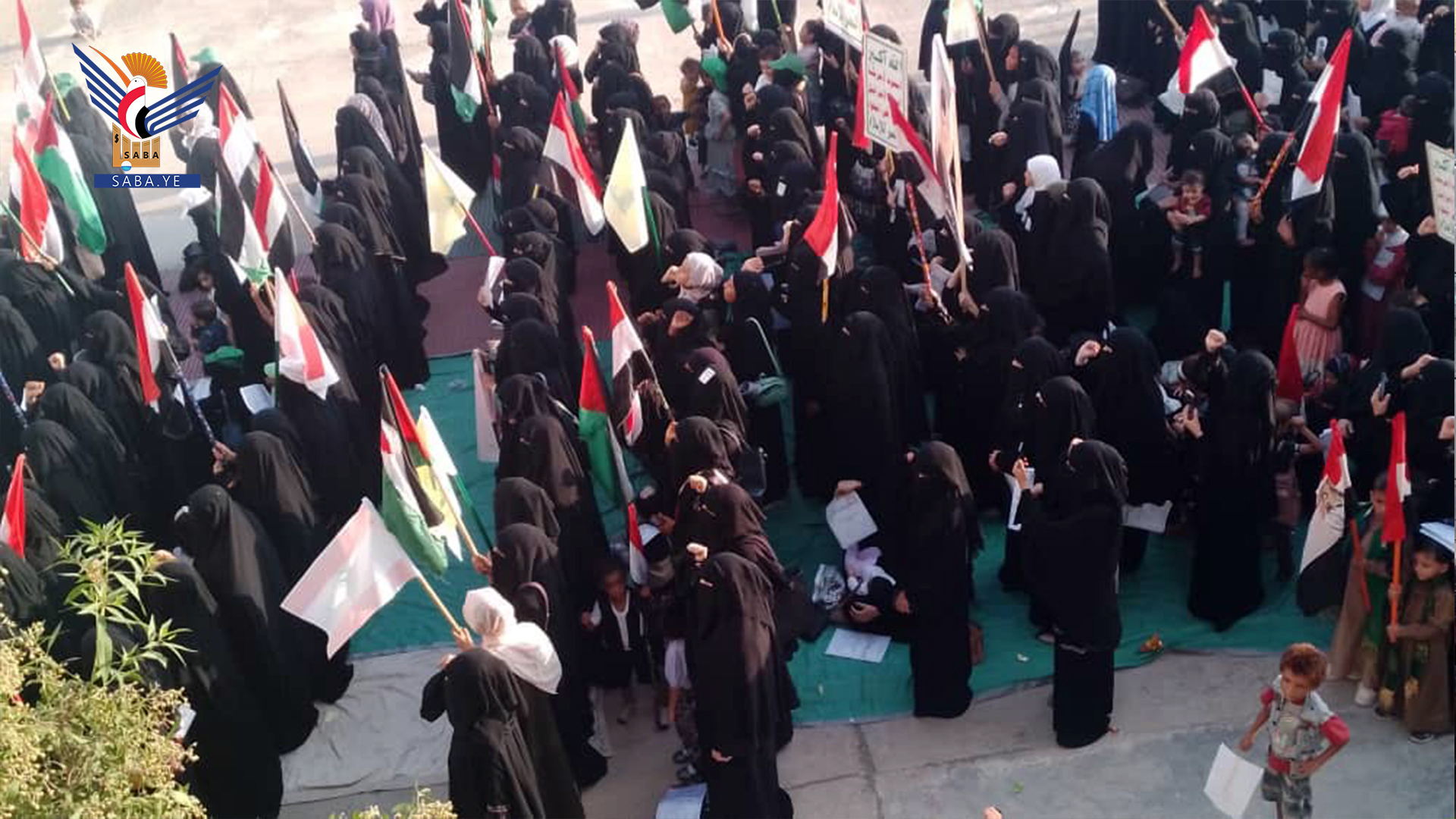 وقفات نسائية في الحديدة احياء للذكرى السنوية الأولى لمعركة " طوفان الأقصى"