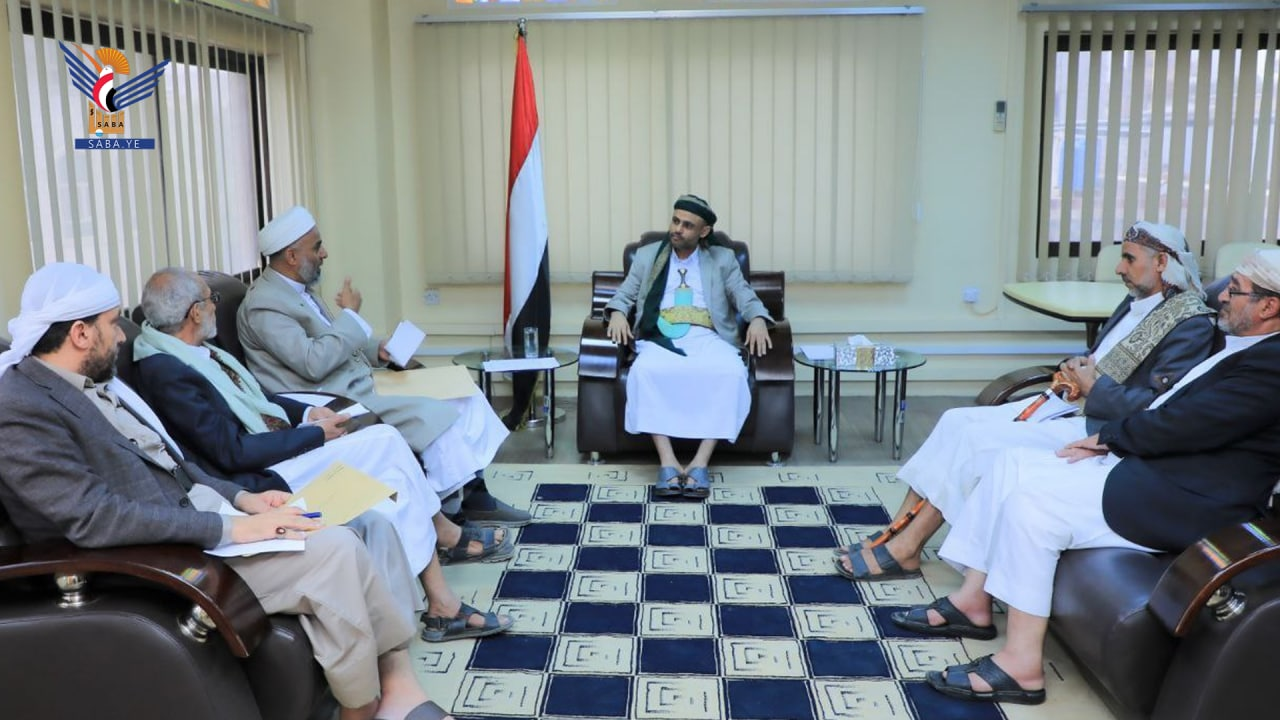الرئيس المشاط يؤكد على دور العلماء في توعية المجتمع وإرشاده الرئيس المشاط يؤكد على دور العلماء في توعية المجتمع وإرشاده
