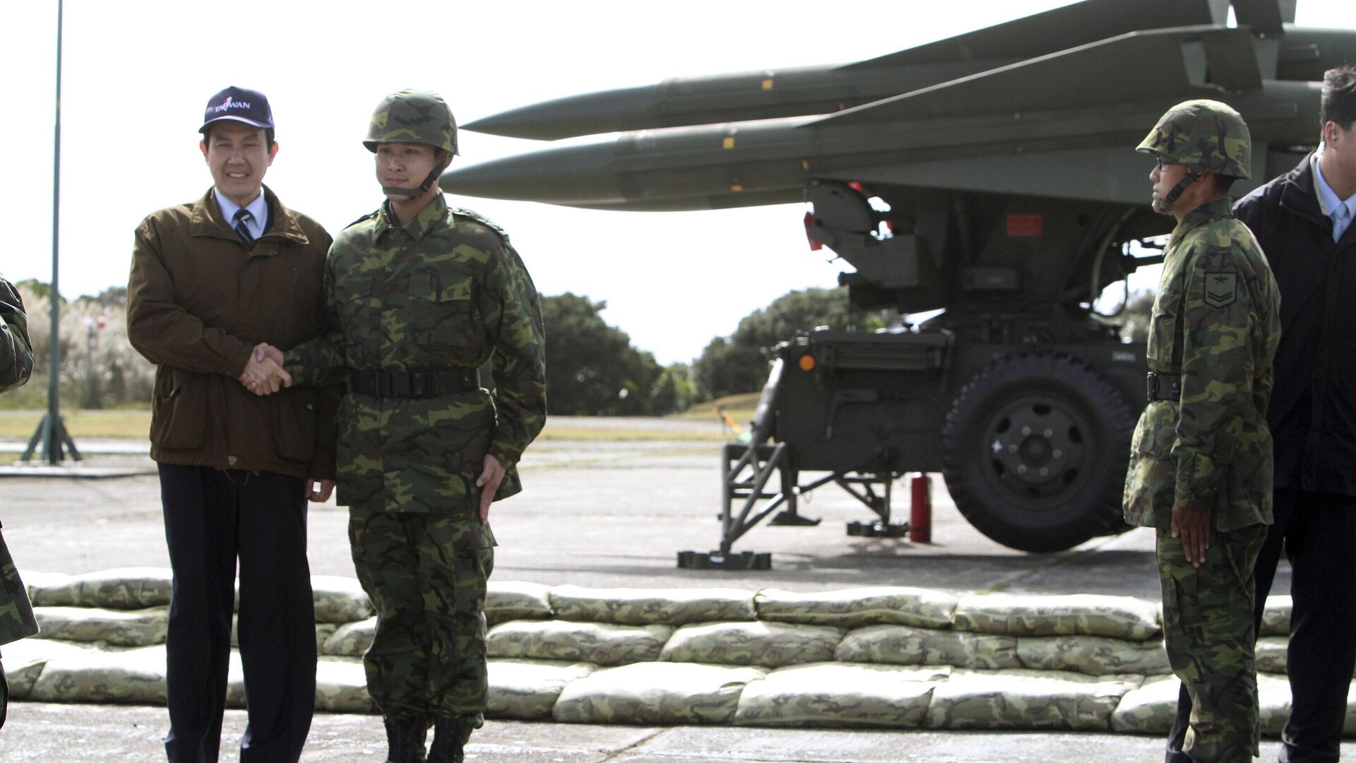 Violates One China Principle .. China condemns US military aid