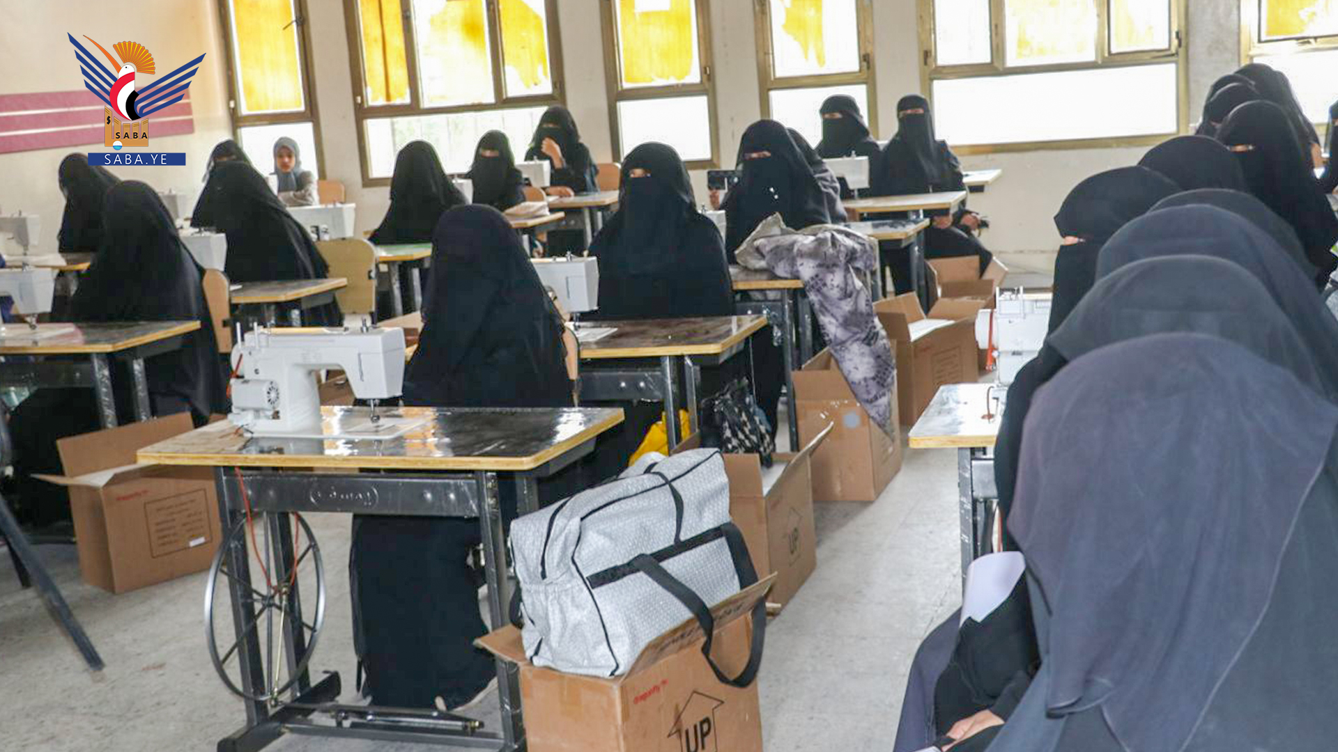 ذمار.. اختتام دورة تدريبية في مهارات خياطة الحقائب النسائية ذمار.. اختتام دورة تدريبية في مهارات خياطة الحقائب النسائية