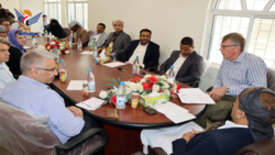 Taiz governor meets with military advisor to UN envoy 