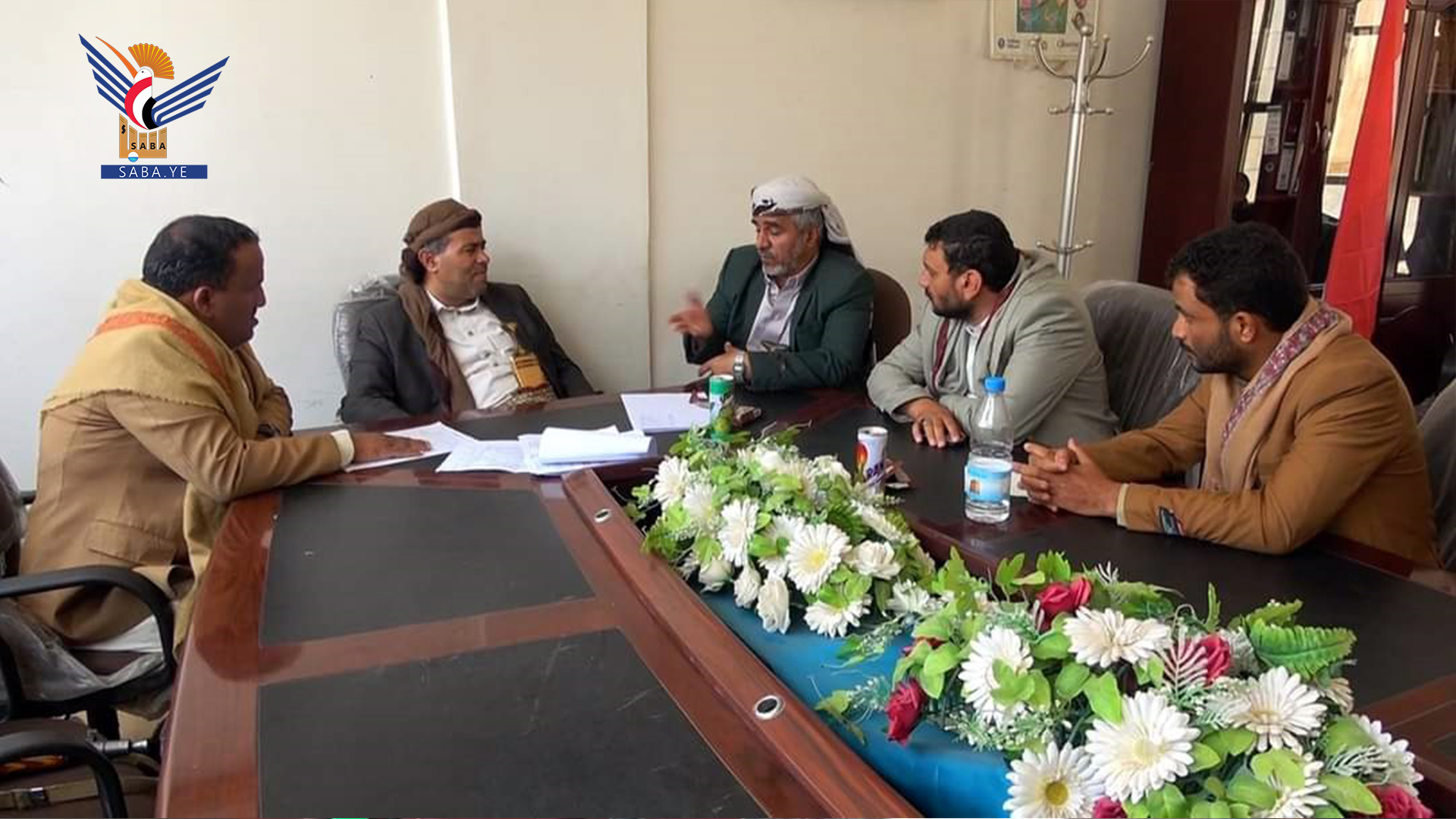   Discussion sur les conditions de service dans le district de Sufyan à Amran