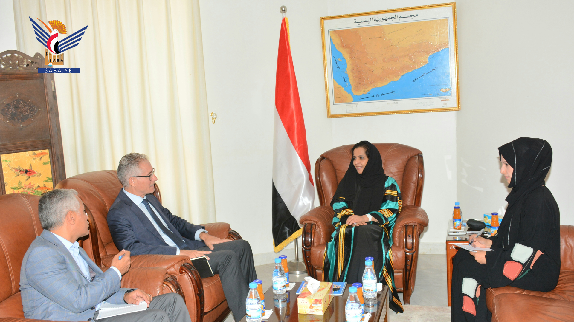 Minister of State Alia Abdullatif meets UNICEF Resident Representative