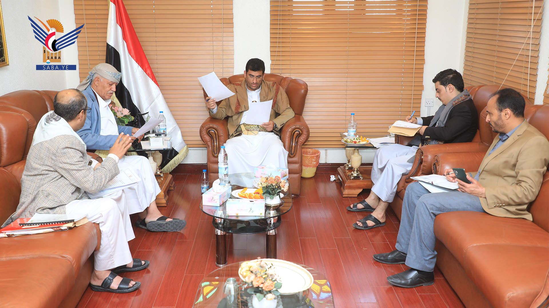 Dr Abu Lahoum discute avec le gouverneur d'Ibb du niveau de mise en œuvre des projets de services