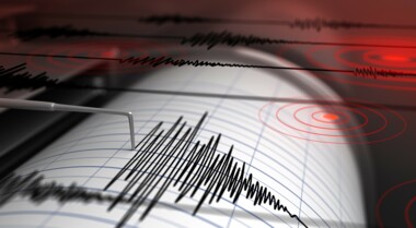 5.5 magnitude earthquake strikes Peru