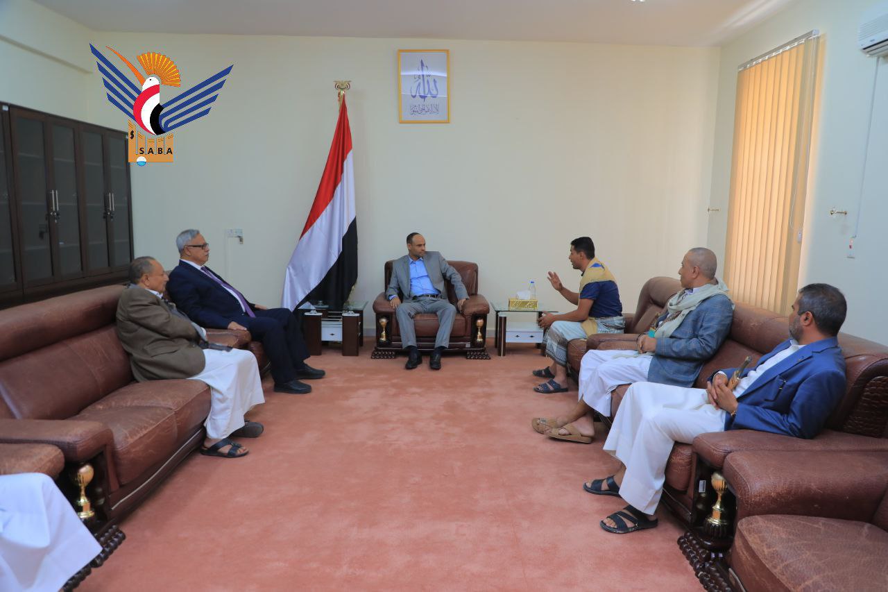 President Al-Mashat meets citizen who was assaulted by former Minister of Electricity