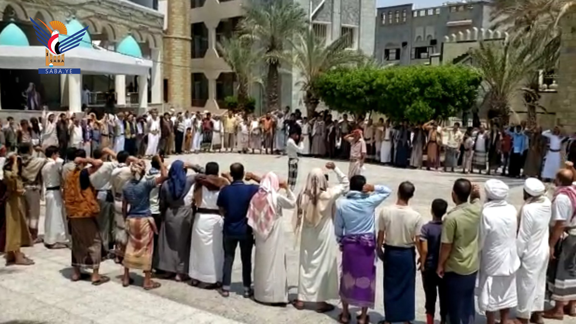 Stands organisés à Hodeidah appelant à des positions courageuses pour répondre aux crimes de brûler le Saint Coran