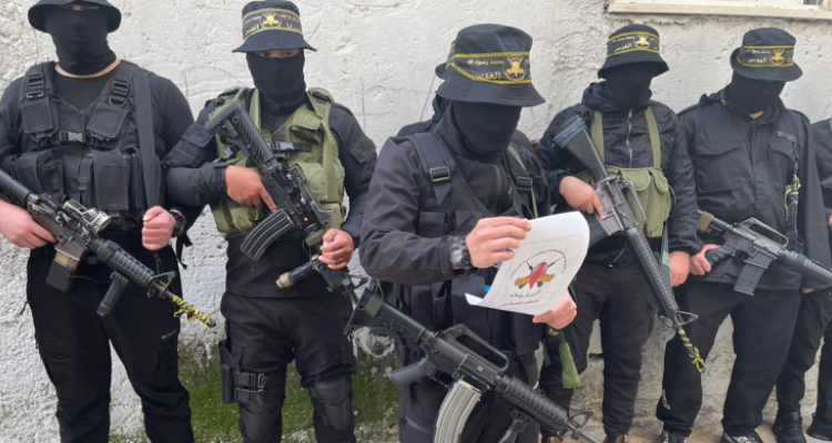Al-Quds-Brigaden zielen auf die zionistischen feindlichen Streitkräfte in Jenin und Nablus