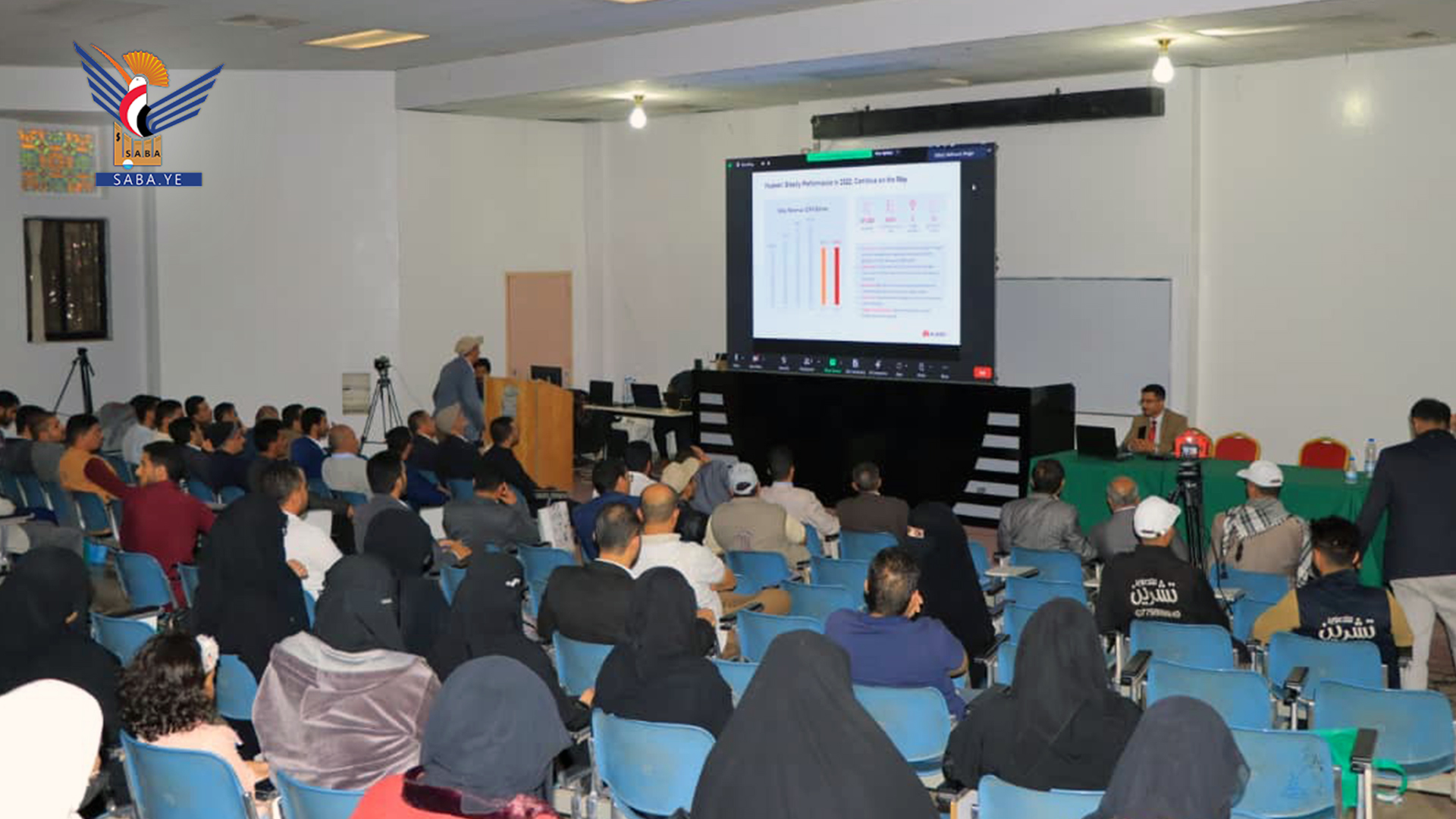 La Conferencia y Exposición sobre Energías Renovables es una traducción de la capacidad del ser humano yemeníta para romper la tiranía de la agresión y el asedio. La Conferencia y Exposición sobre Energías Renovables es una traducción de la capacidad del ser humano yemeníta para romper la tiranía de la agresión y el asedio.