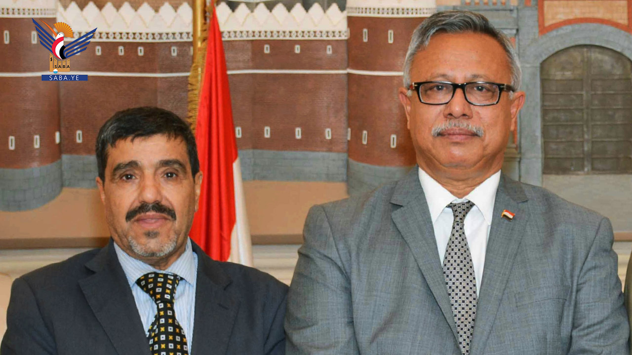 Dr. Bin Habtoor offers condolences on passing of Shura council member Dr. Bin Habtoor offers condolences on passing of Shura council member