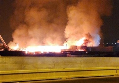 Fire broke out in two factories, shops near Tel Aviv Fire broke out in two factories, shops near Tel Aviv
