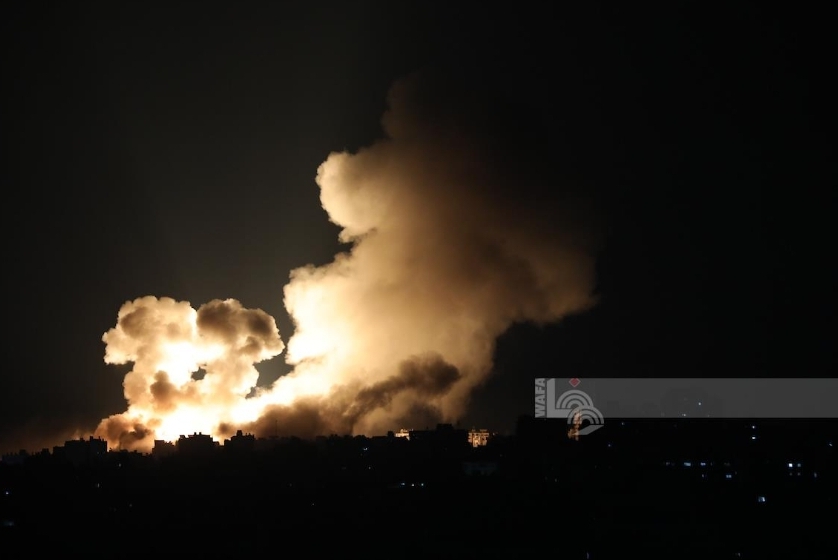 استشهاد 17 فلسطينيا جراء قصف العدوان الصهيواميركي منزلاً في مخيم النصيرات استشهاد 17 فلسطينيا جراء قصف العدوان الصهيواميركي منزلاً في مخيم النصيرات