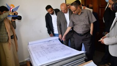 Le président Al-Mashat inaugure des projets académiques à l'Université de Sanaa d'une valeur de plus de dix millions de dollars