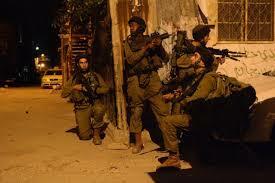 Israeli army raids areas in Berea, Ramallah