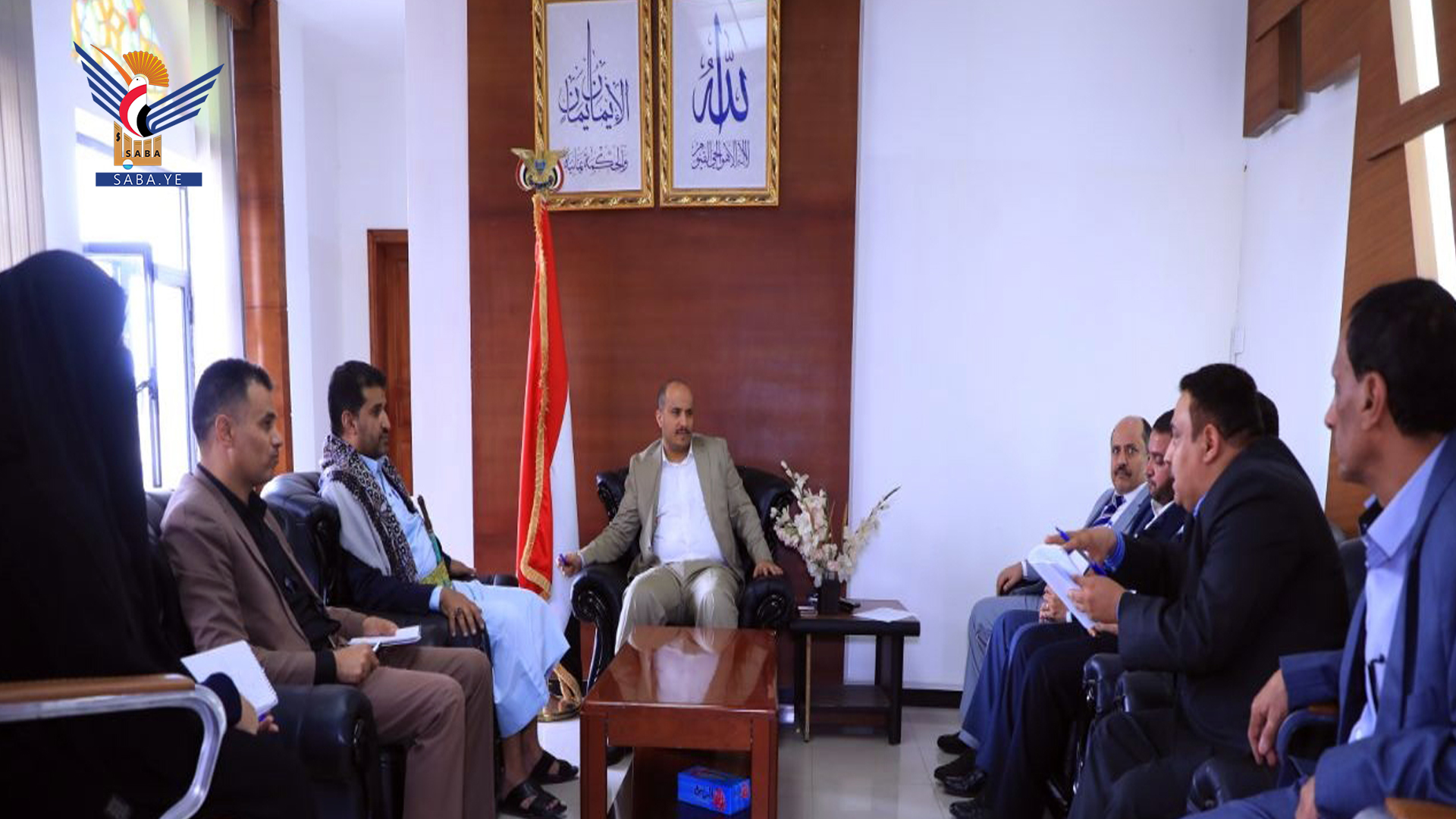 Industrieminister trifft den Vorsitzenden des Handelsgerichts in Sanaa
