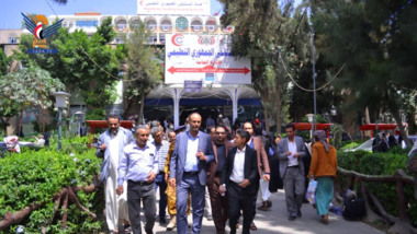 هيئت بیمارستان جمهوری خواه در صنعا خدمات پزشکی رایگان را برای فقرا و نیازمندان راه افتتاح می کند