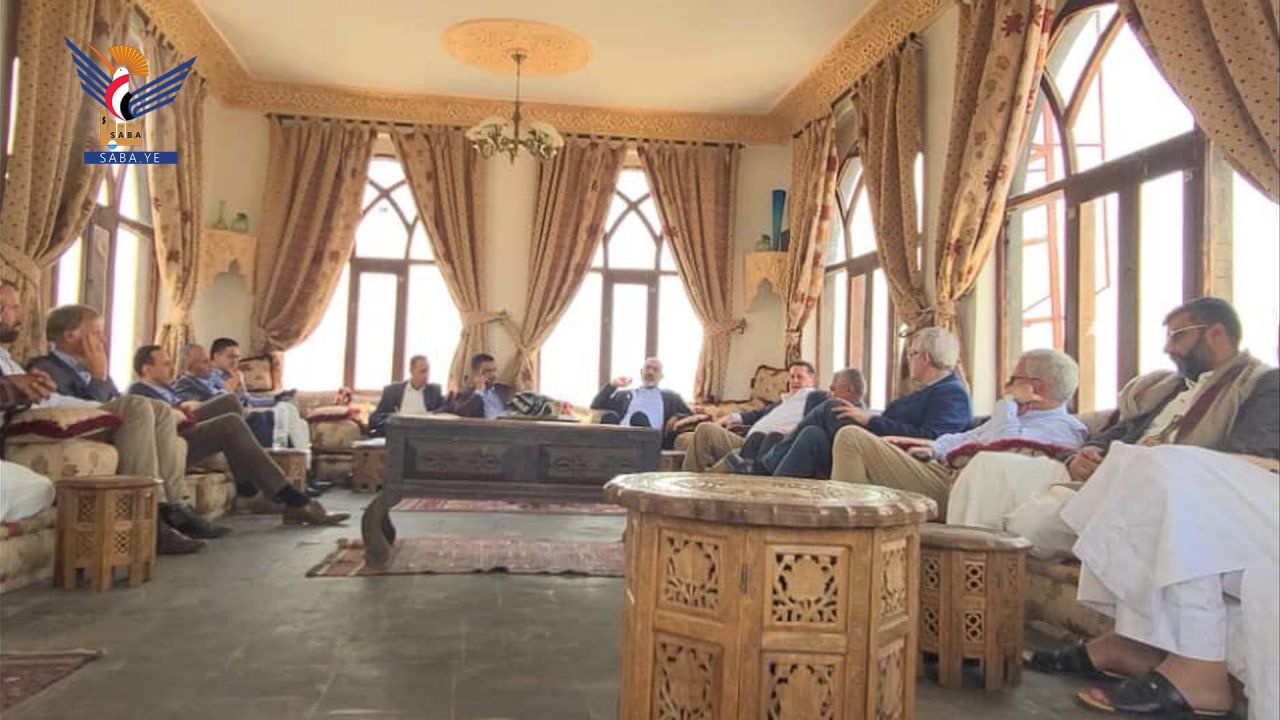 لجنة اتفاق صيانة خزان صافر: تم الاتفاق على توفير سفينة دائمة بديلة للخزان العائم صافر لجنة اتفاق صيانة خزان صافر: تم الاتفاق على توفير سفينة دائمة بديلة للخزان العائم صافر