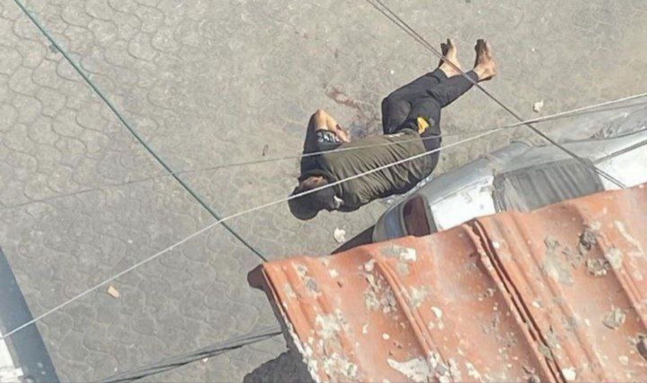 الدفاع المدني: أكثر من 30 شهيدًا قرب مفترق الطيران غرب غزة الدفاع المدني: أكثر من 30 شهيدًا قرب مفترق الطيران غرب غزة