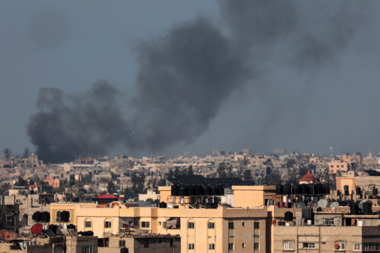 Zionist enemy launches raids on houses in Rafah, kills three, wounds others Zionist enemy launches raids on houses in Rafah, kills three, wounds others