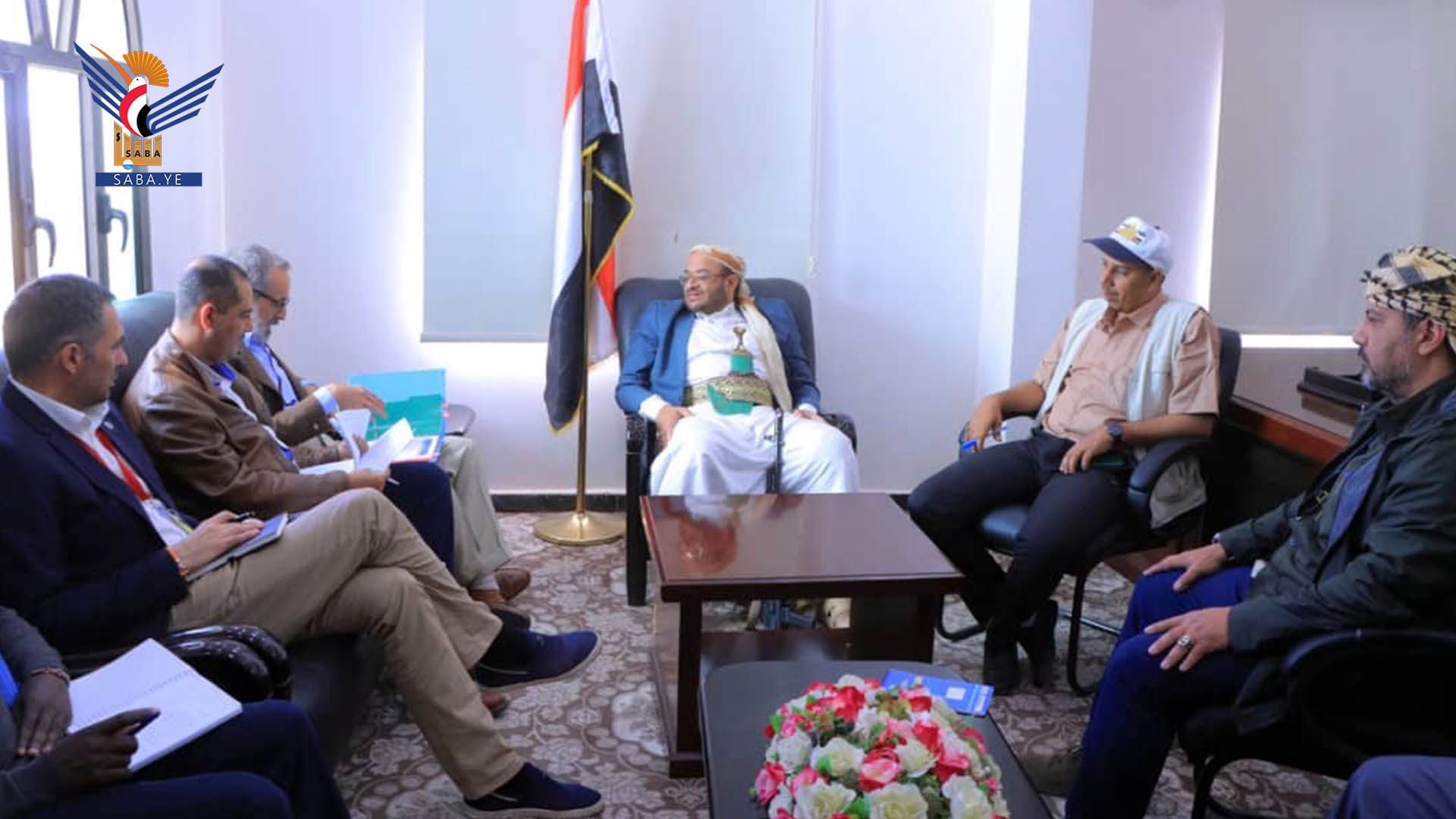 القائم بأعمال محافظ تعز يلتقي المنسق المقيم للأمم المتحدة