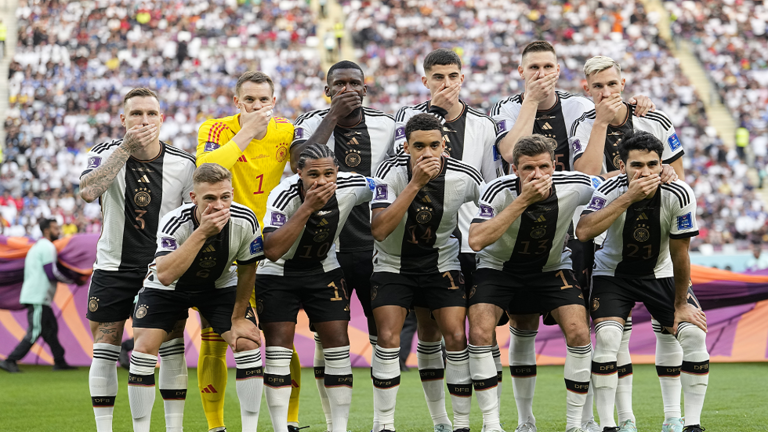 الفيفا يفرض عقوبة على المنتخب الألماني في مونديال قطر 2022