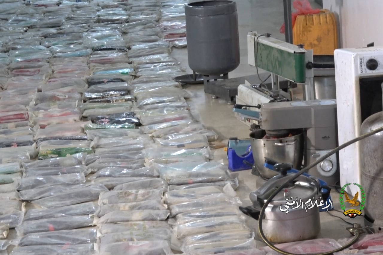 Seizure of large quantities of drugs, repackaging plant in Capital