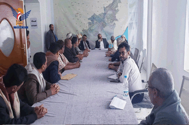 Une réunion présidée par le gouverneur de Lahj discute des projets de services nécessaires pour la province