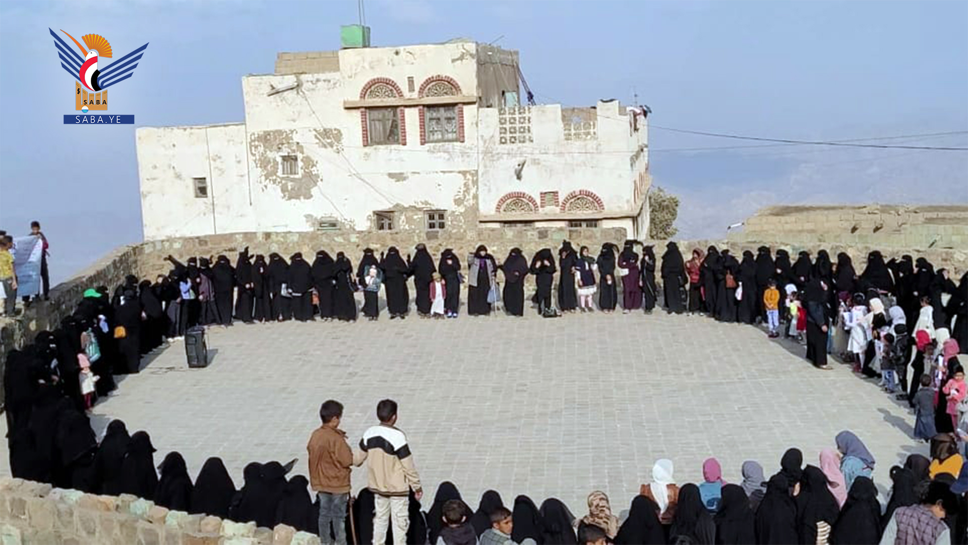 وقفة للهيئة النسائية الثقافية في مناخة بذكرى الشهيد الرئيس الصماد