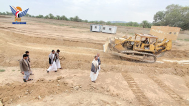 Saada-Gouverneur überprüft den Fortschritt der Arbeiten am Projekt zur Einrichtung des Al-Rasol Al-A'zam Zentrum für Onkologie