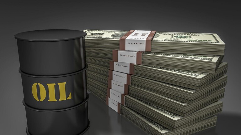  مسؤول روسي: فكرة فرض قيود على النفط ستؤدي إلى ارتفاع الأسعار