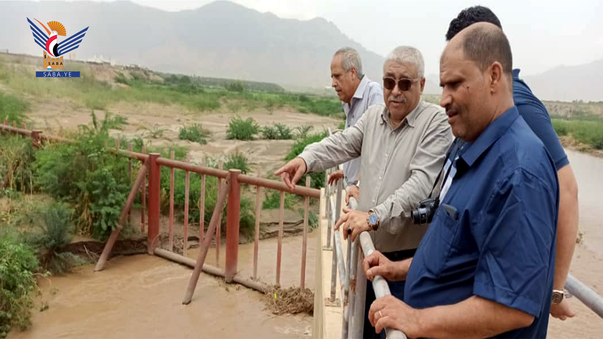   Le ministre de l'Agriculture inspecte le système d'irrigation par inondation de Wadi Siham