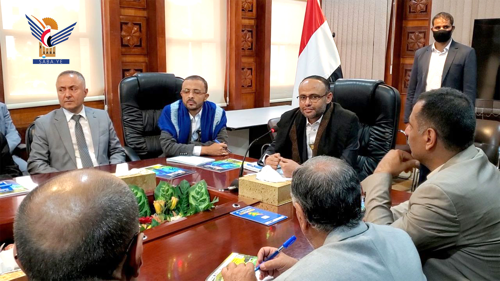Präsident Al-Mashat hält ein Treffen mit dem Bankensektor bei der Zentralbank in Sana'a ab