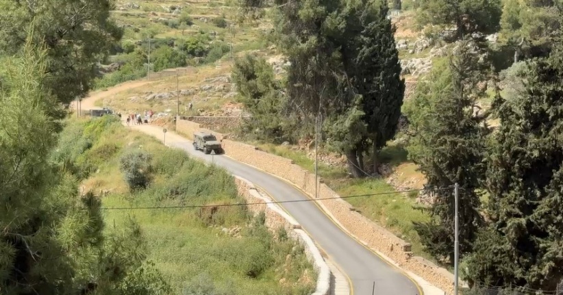 Herds of settlers storm Solomon Tourist Pools south of Bethlehem